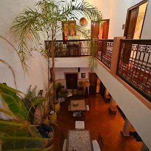 Thycas Riad